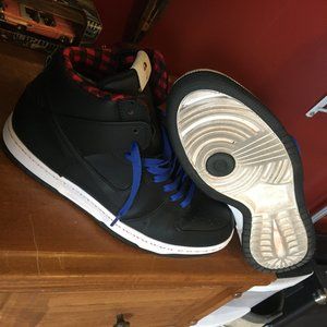 Mens Nike Dunks - 8.5 (Rain)